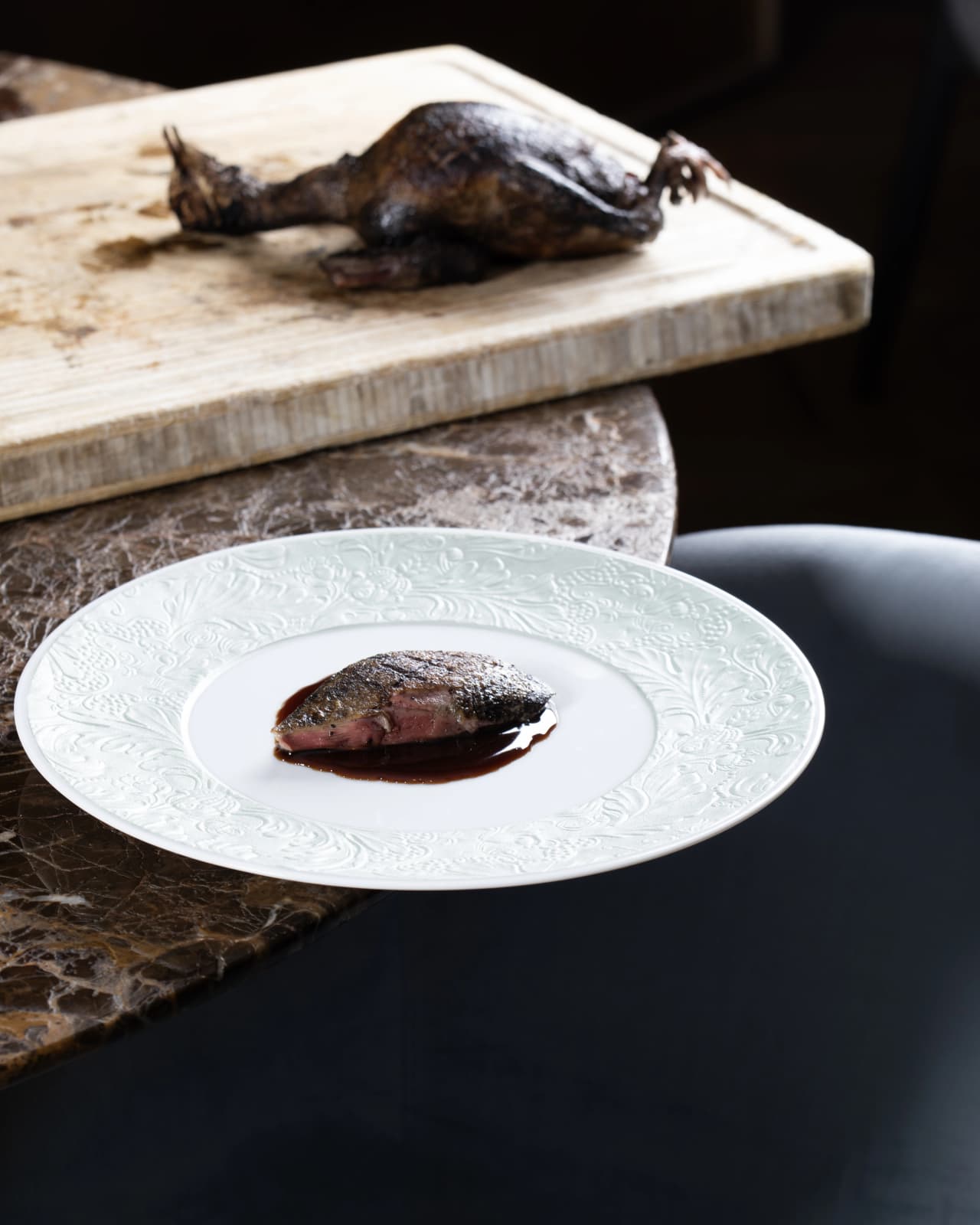 Matteo Grandi chef al lavoro in cucina